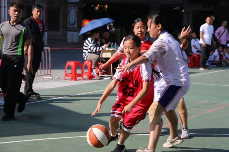 广州队训练开放日，加时末段刷新队史纪录引欢呼，国王杯在即，轮换策略成焦点(足球90分钟后算加时赛吗)