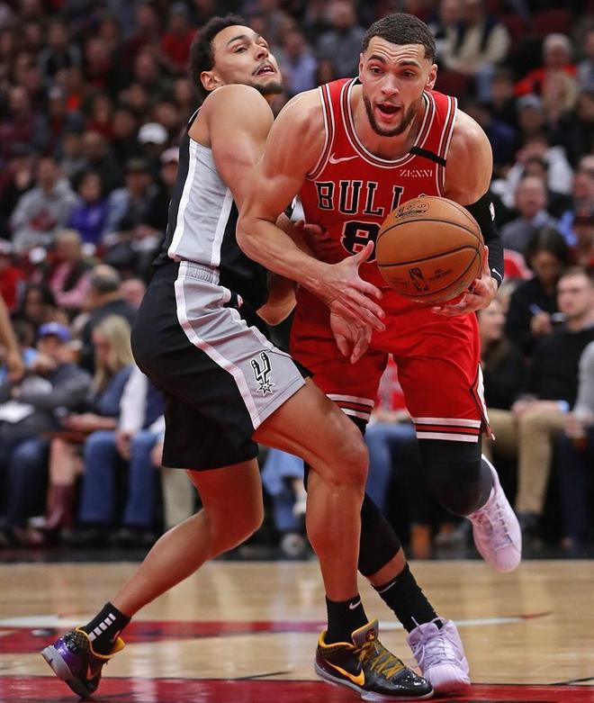 里程碑夜！多伦多猛龙外线爆发，欧联国际比赛日刷纪录，气氛紧张，赛季目标并未改变的简单介绍